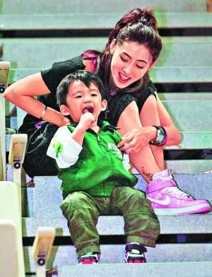 ֥ſO LucasעҪMʘȦ